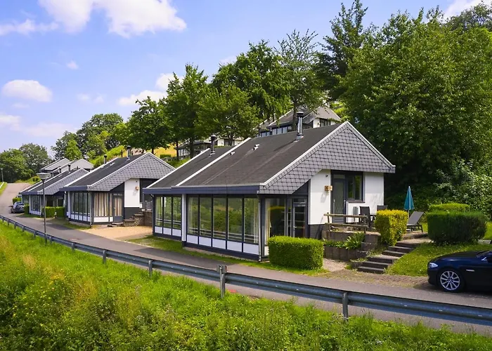 Отель Landal Mont Royal Креф